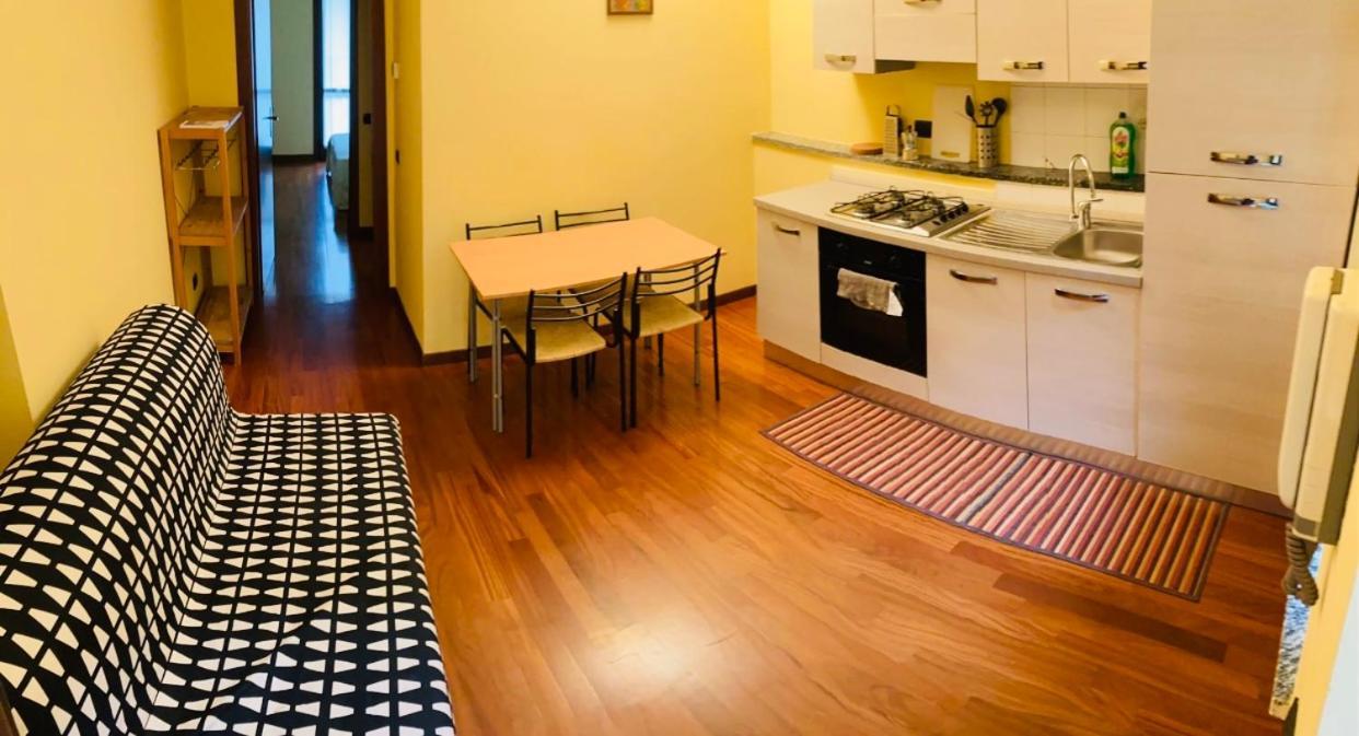 Apartmán Bilocale Zona Centro Milán Exteriér fotografie