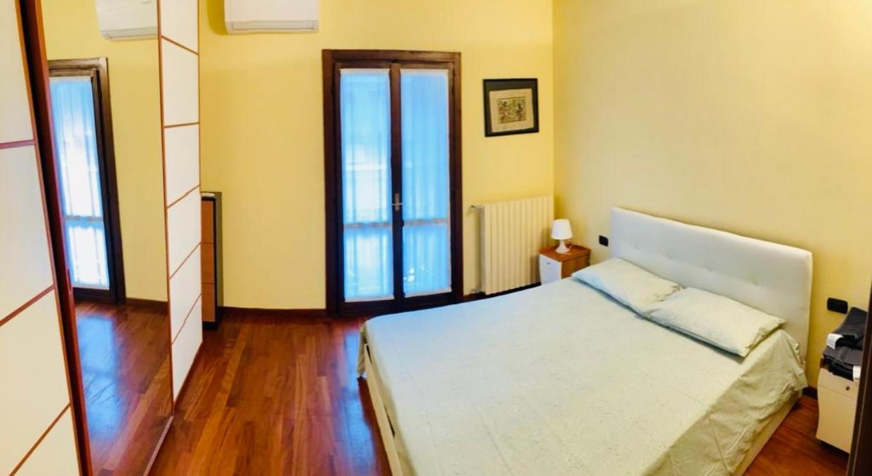 Apartmán Bilocale Zona Centro Milán Exteriér fotografie